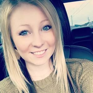 Meet your Posher, Desiree