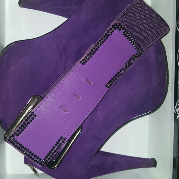 PURPLE BOOTIES