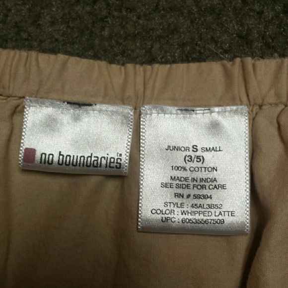 Tan skirt - Picture 2 of 2