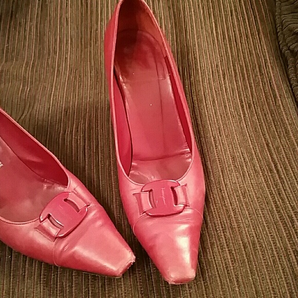 Salvatore Ferragamo Shoes - Salvatore Farragamo Red pump 2 inch