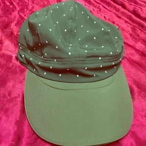 Lululemon Race to Place hat