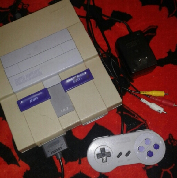 Super Nintendo console