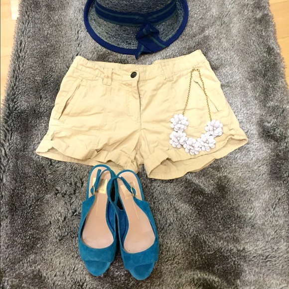 H&M beige shorts - Picture 2 of 4