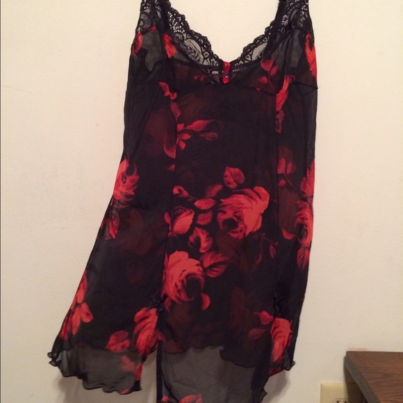 Victoria's Secret sz S slip.