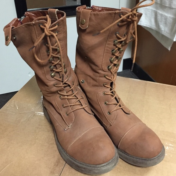 ✨CATHY JEAN BOOTS 👢✨