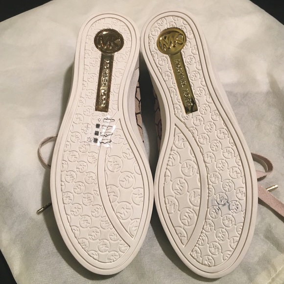 💥FINAL SALE!💥 NIB MK Sneaks - Picture 3 of 3