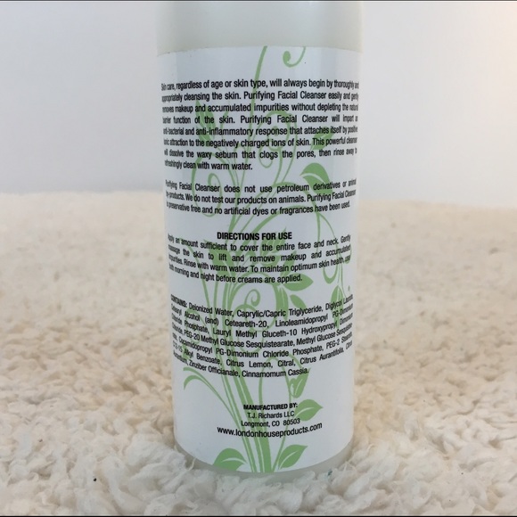 Purifying Facial Cleanser - Picture 3 of 3