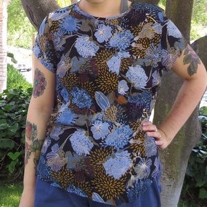 ⭐️ H&M Floral Blouse w/ Pocket ⭐️