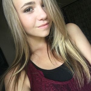 Meet your Posher, Briana