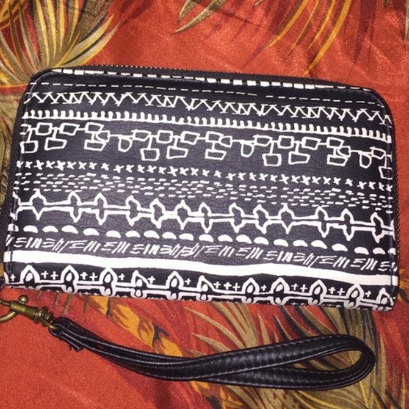 Black and white wristlet clutch