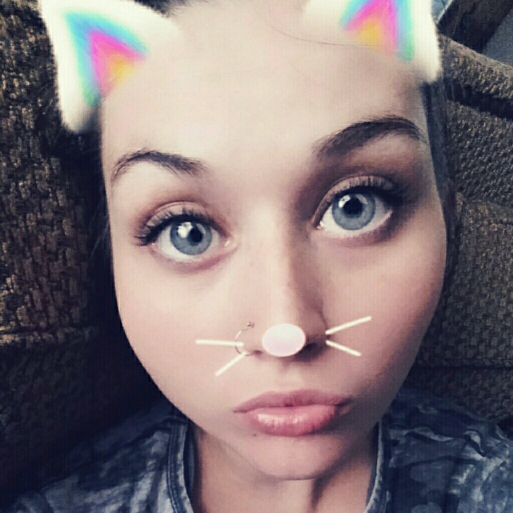 Meet your Posher, Ivy