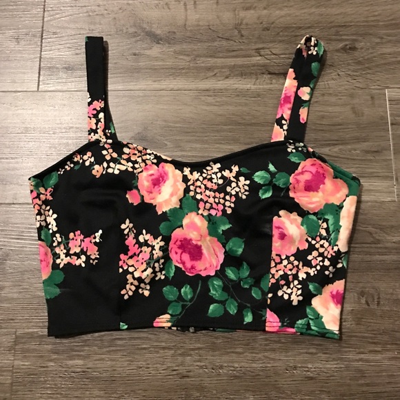 Soprano black Floral top