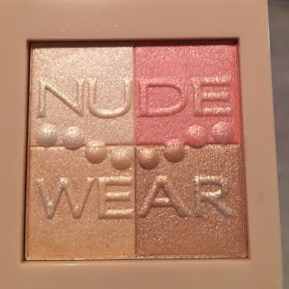 Physicians formula highlighter - Picture 2 of 3