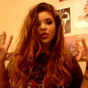 Meet your Posher, Analee