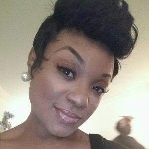 Meet your Posher, Siedah