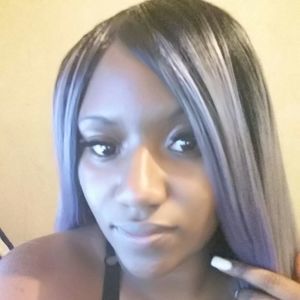 Meet your Posher, Deangela