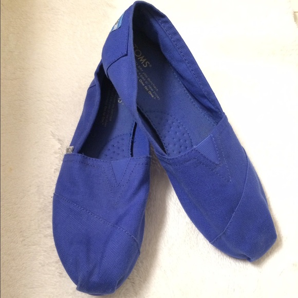 TOMS SZ 9