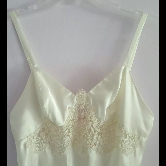 Belle Nuit Ivory Nightgown