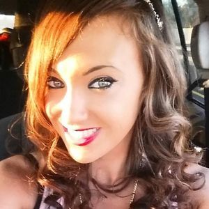 Meet your Posher, Holly