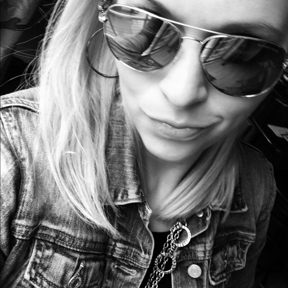 Meet your Posher, Kacie