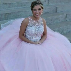 Meet your Posher, Karlie