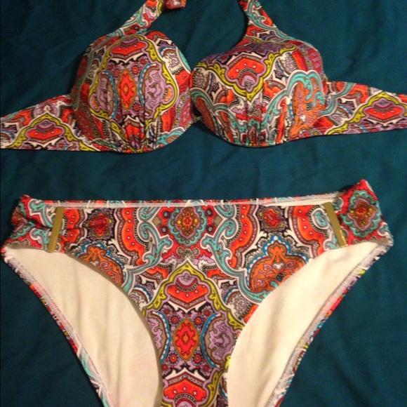 Victoria's Secret bikini