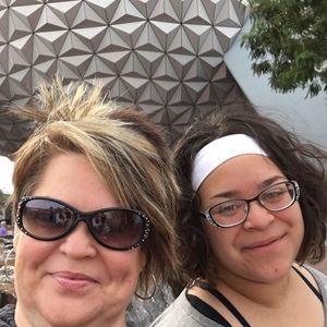 Meet your Posher, Konni