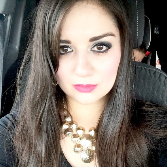 Meet your Posher, Estrella