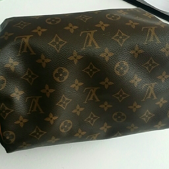 AUTHENTIC LV BAG - Picture 3 of 3