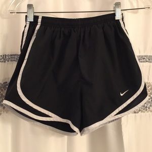 Nike women's running short