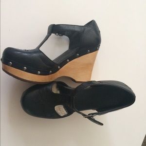 Black UGG wedge t-straps