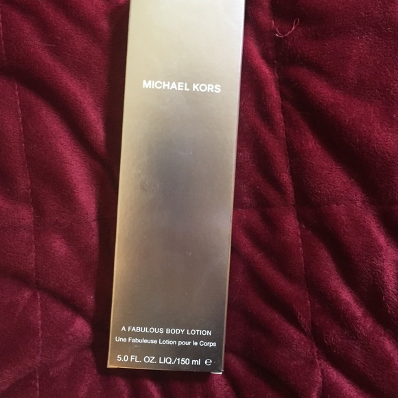 Mk a fabulous body lotion light shimmer NEW!!