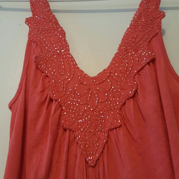 Beautiful tank top with sparkling beads. - Picture 3 of 4