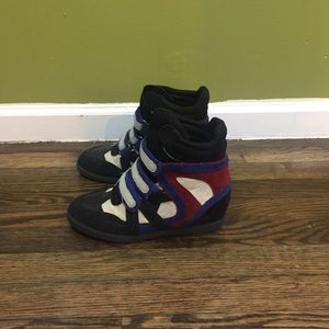 Woman's HeartSOUL wedge sneakers