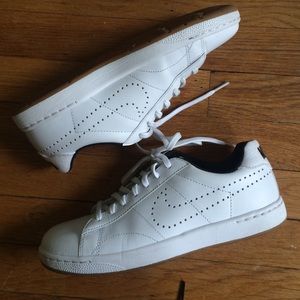 Nike white Classic tennis sneakers size 8.5