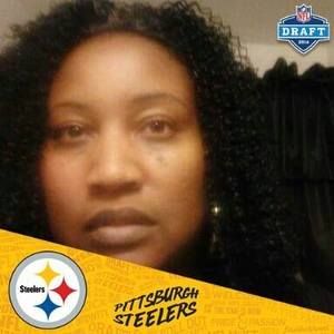 Meet your Posher, Davette