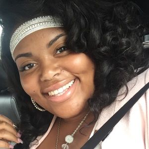 Meet your Posher, Tiara