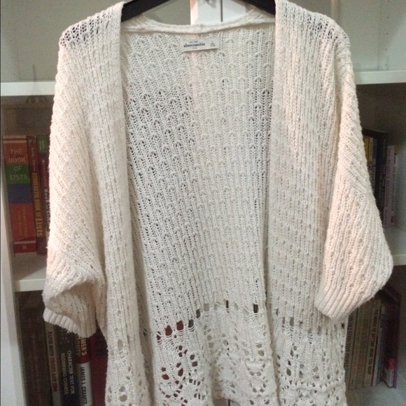 Abercrombie & Fitch White Cardigan