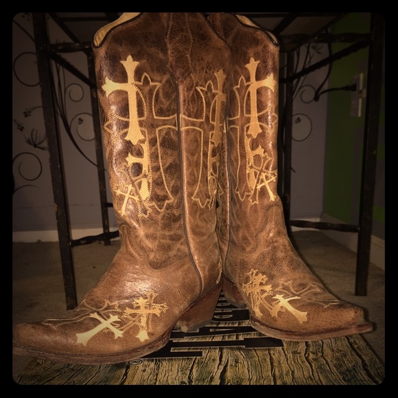 CORRAL Cross embroidered Cowgirl Boots