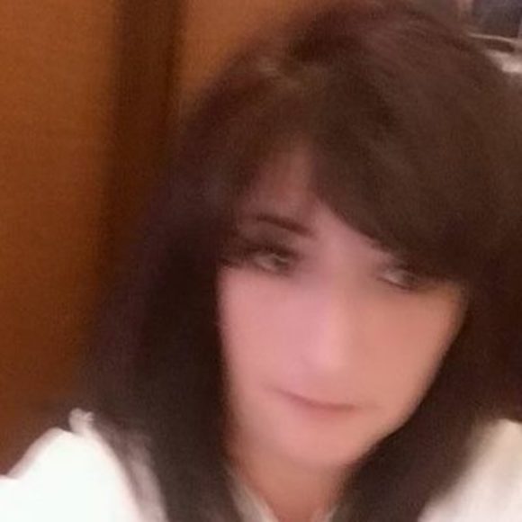 Meet your Posher, Tammy - Picture 1 of 1