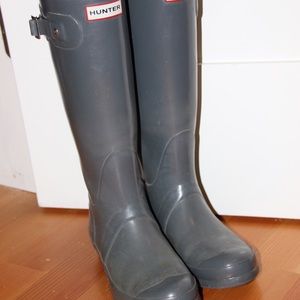 Grey hunter boots