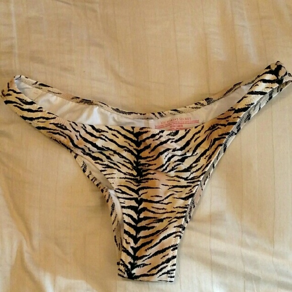 SOLD!! Victoria's Secret The Itsy Bottoms