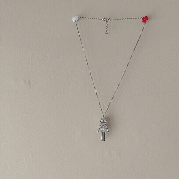 (ON SALE!!) NWOT Silver Robot Necklace