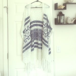 Charlotte Russe Festi Cardigan
