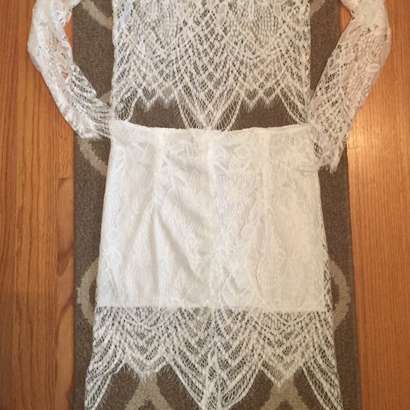 Romantic two piece lace set - Picture 3 of 4