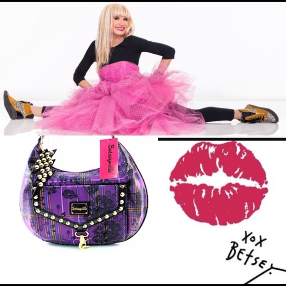 🎀ON HOLD FOR VICKI🎀