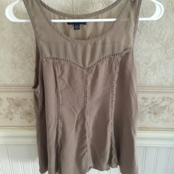 brown tank top