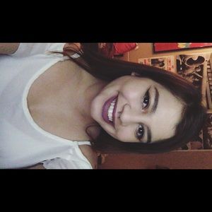 Meet your Posher, Celeste