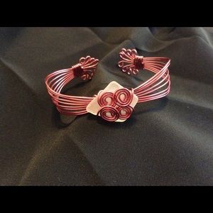 Wire sea glass bracelet