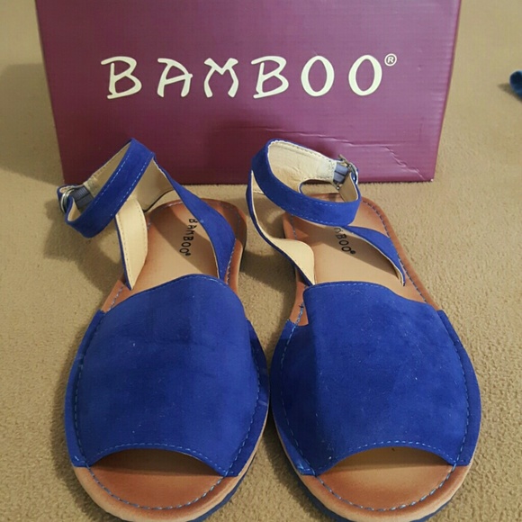 Bamboo faux suede sandals